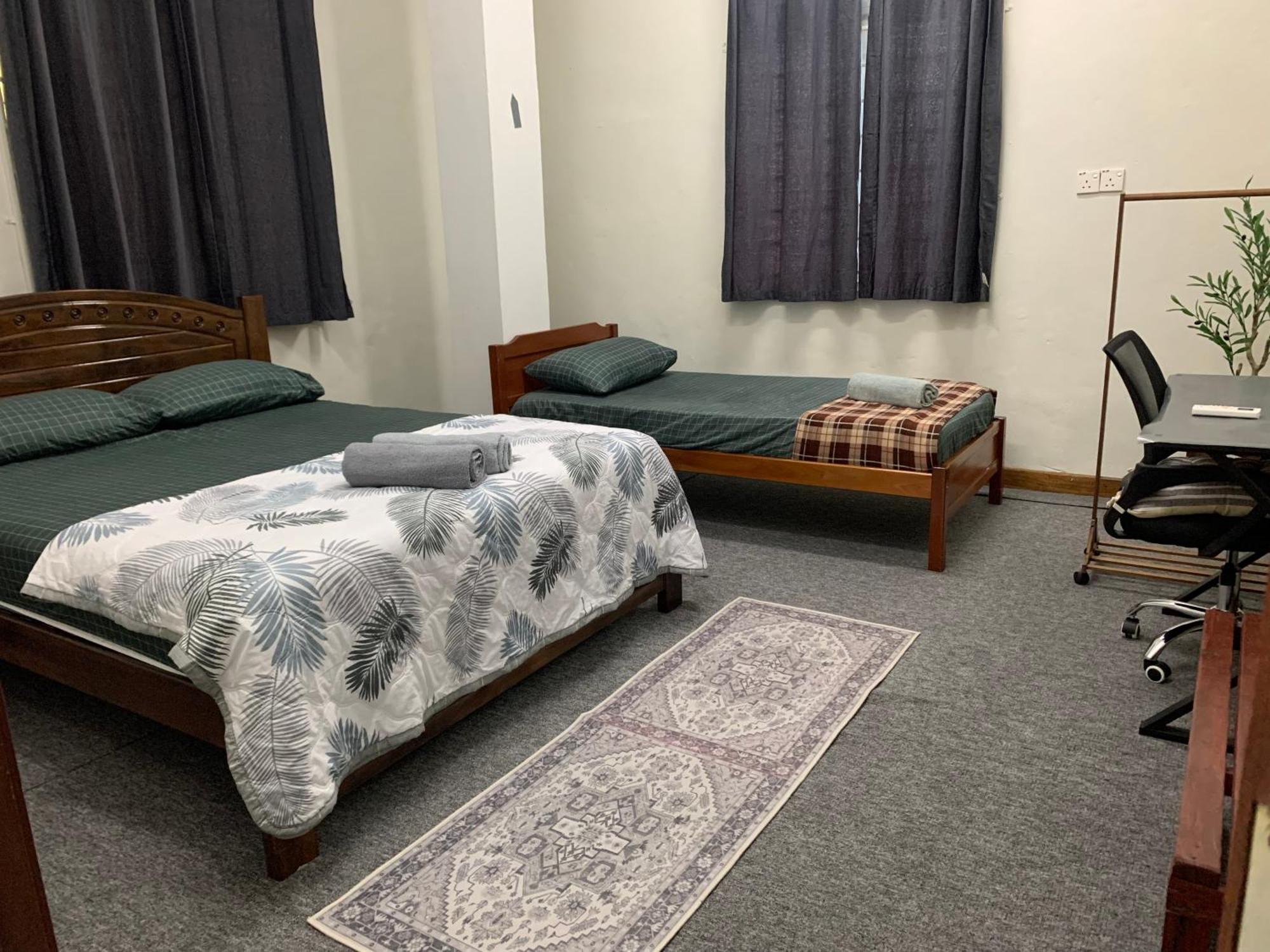La Wood Homestay Kampung Kuala Besut Bagian luar foto